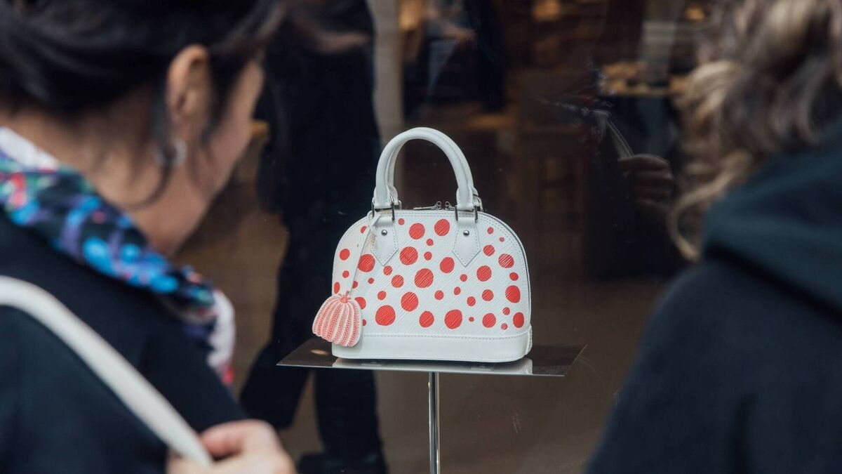 LVMH flags strong Chinese rebound, U.S. slowdown