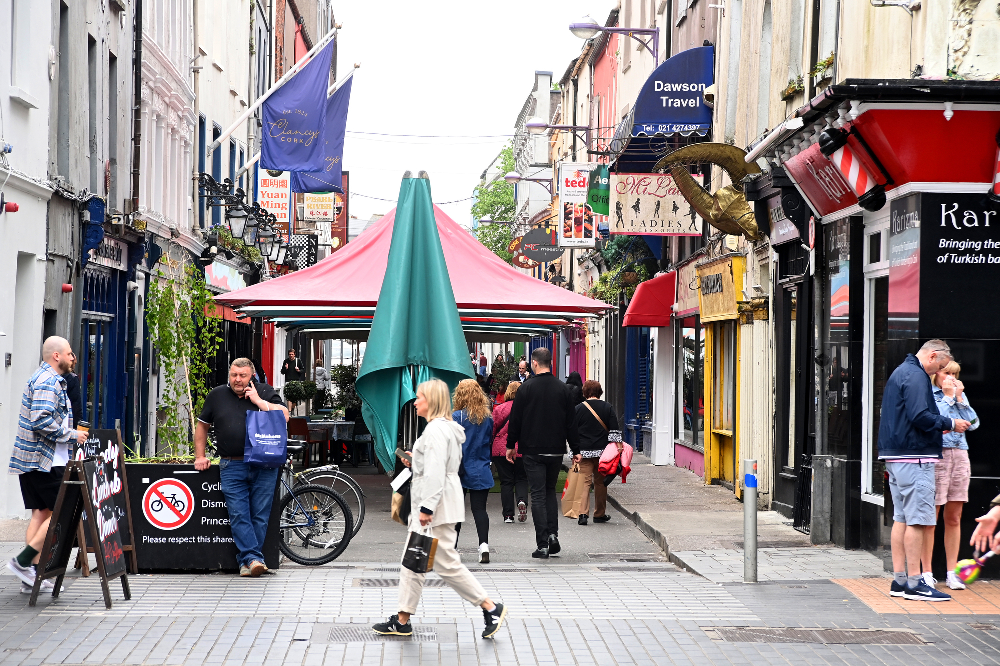 Cork's outdoor dining and pedestrianisation experiment to continue