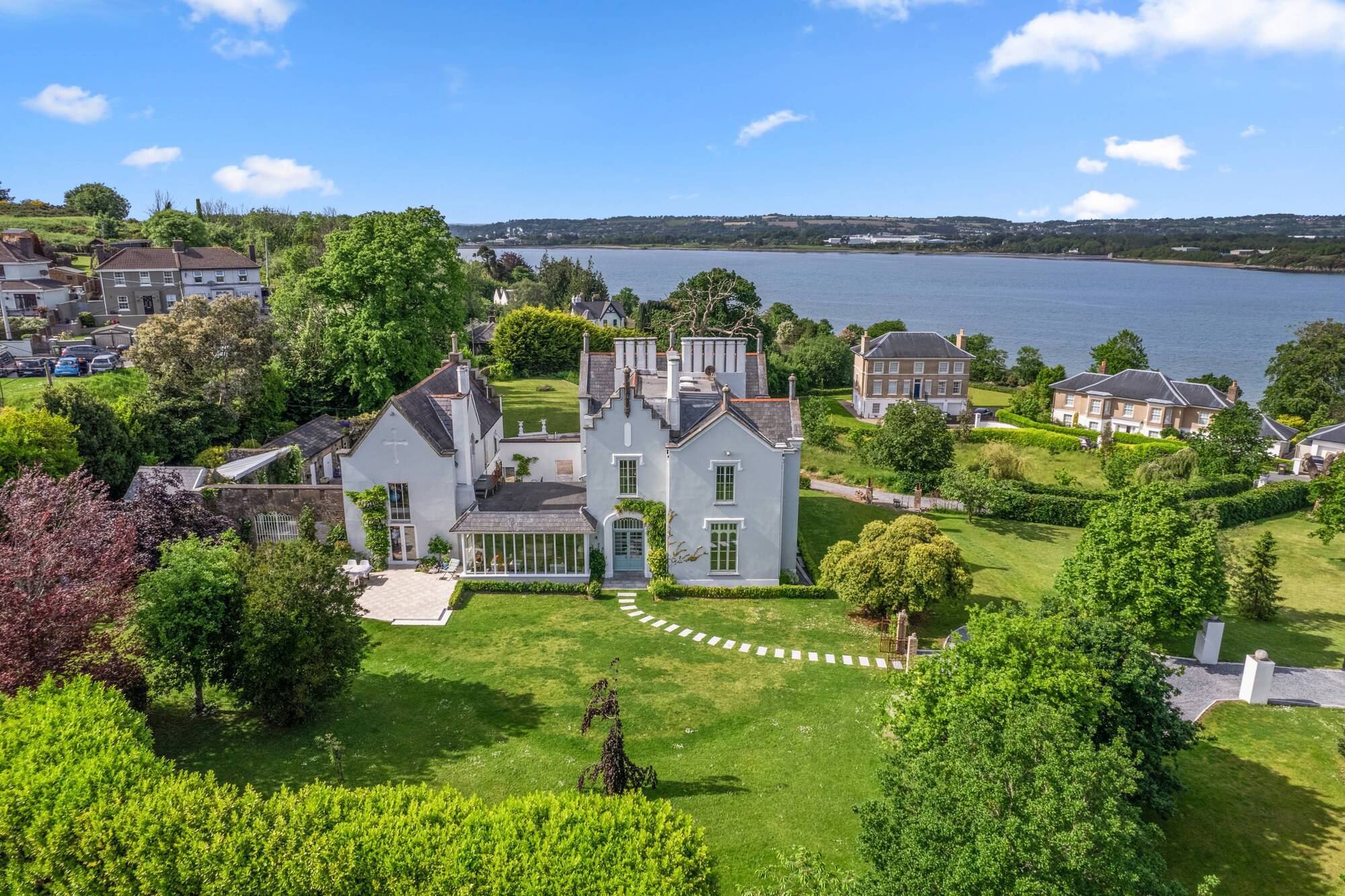 Cork harbour's €1.95m Horsehead House is  worth ponying up for