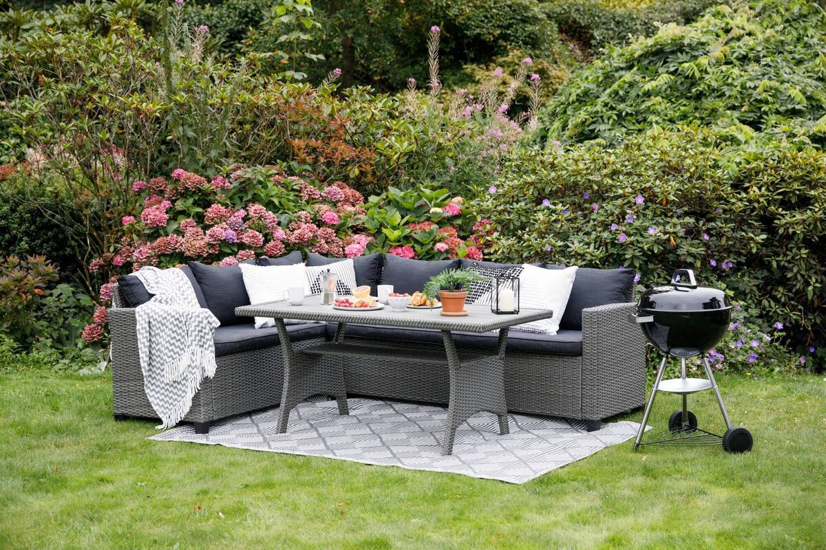 Napoli sofa set, €899.99.