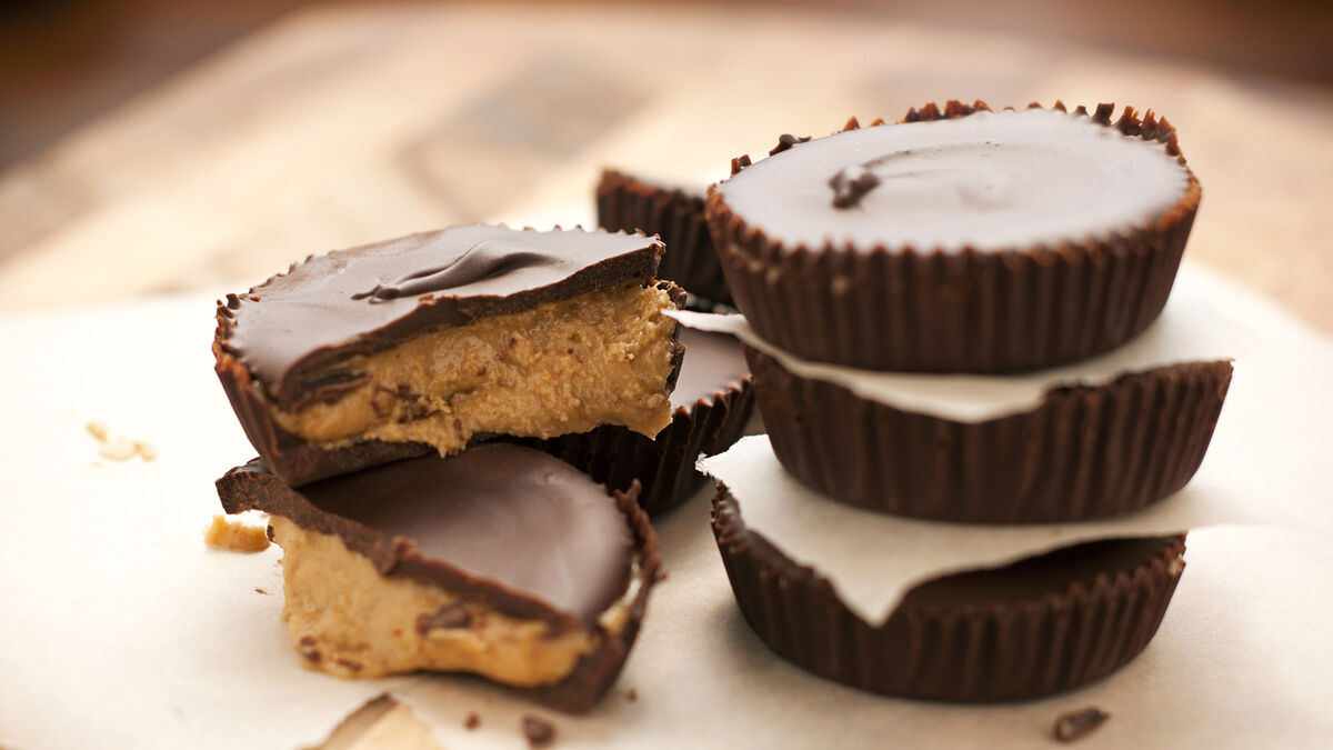 Chocolate peanut butter cups