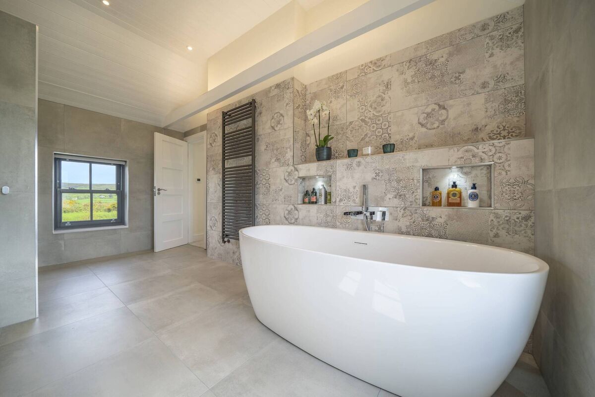 Bathroom Bathroom