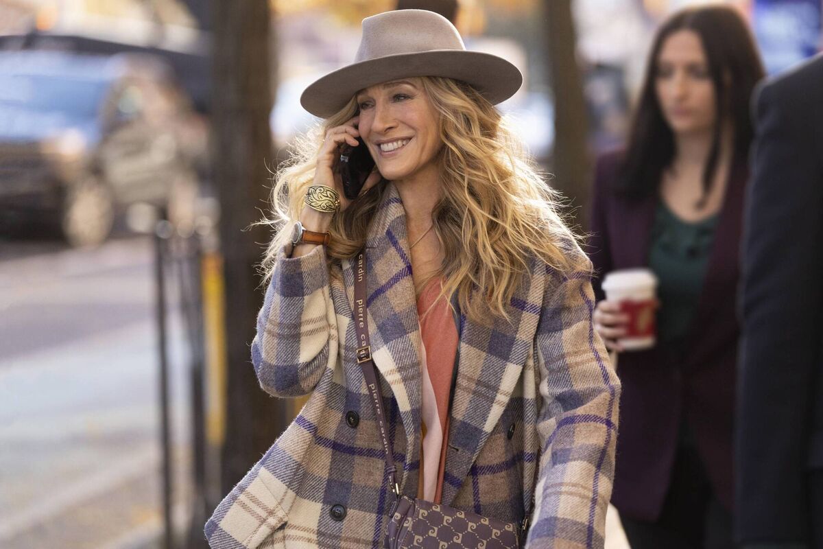 Sarah Jessica Parker in And Just Like That. Sarah Jessica Parker in And Just Like That.