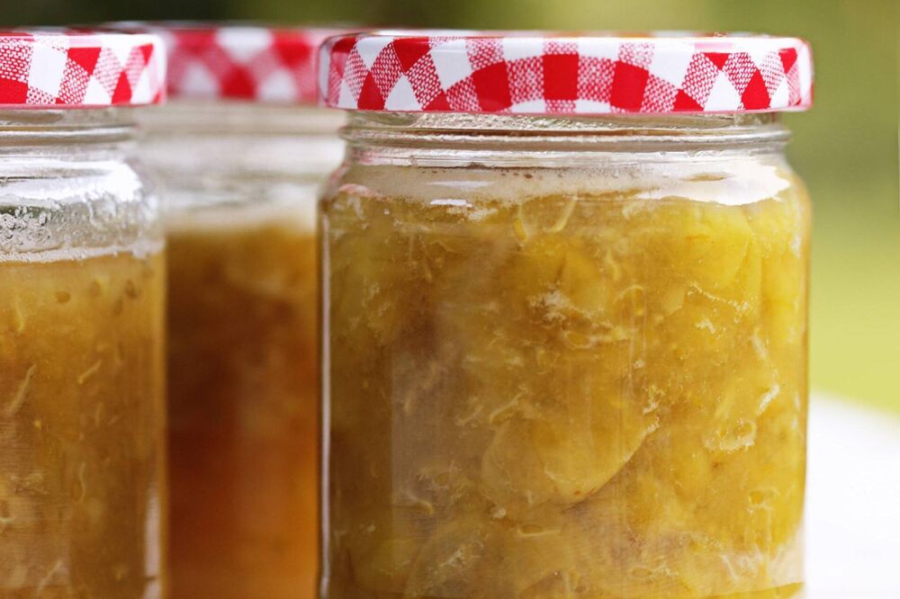 Green Gooseberry & Elderflower Jam