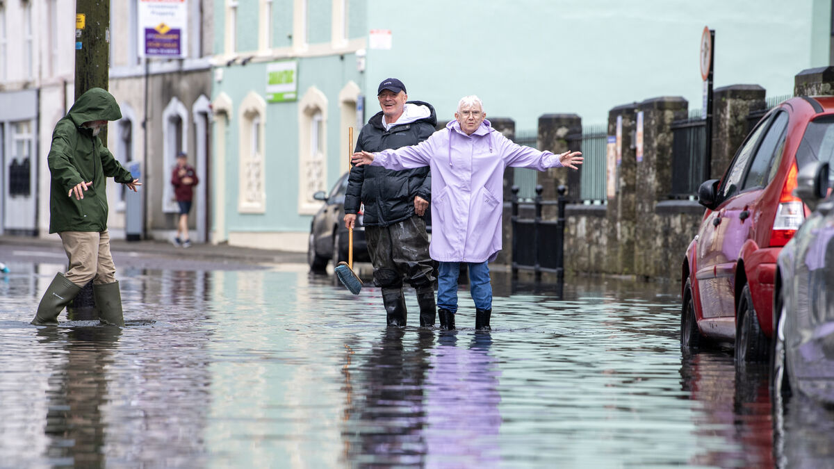 Businesses and homeowners assessing the damage after torrential rain causes major flooding in Tralee - Vimarsana News