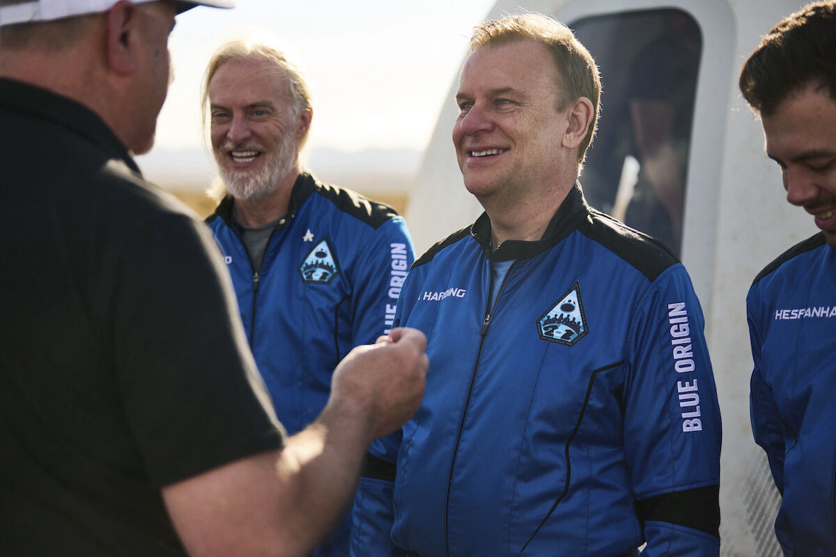Hamish Harding receives his Blue Origin astronaut pin after a successful flight to space on June 4, 2022, in Van Horn, Texas. Picture: Felix Kunze/Blue Origin via AP