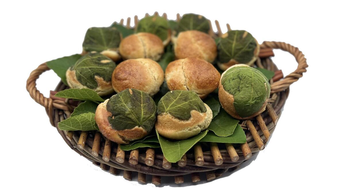 Natasha Pickowicz' Leafy Dinner Rolls