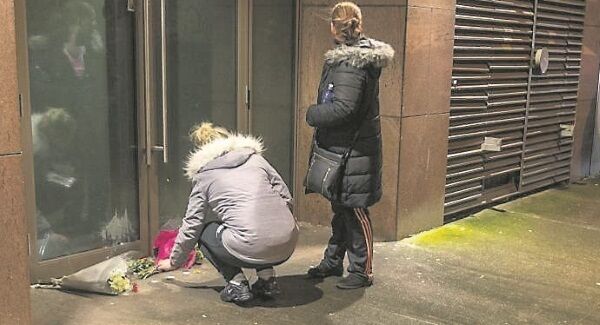 Nikita O’Sullivan, with Katie Hanlon, lays a wreath in commemoration at the spot where her aunt died. Picture: Provision Nikita O’Sullivan, with Katie Hanlon, lays a wreath in commemoration at the spot where her aunt died. Picture: Provision