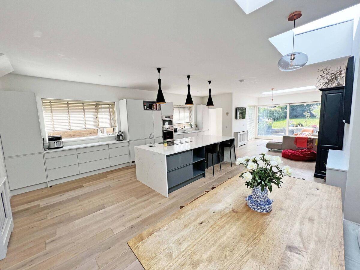 Lynton's bright rear extension Lynton's bright rear extension