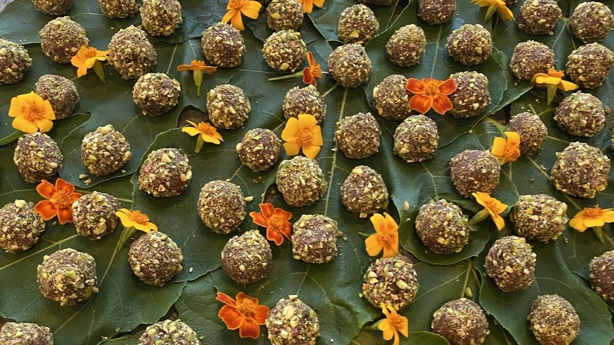 Noor ter Meer's Dark Chocolate Truffles with Pistachio &Fennel