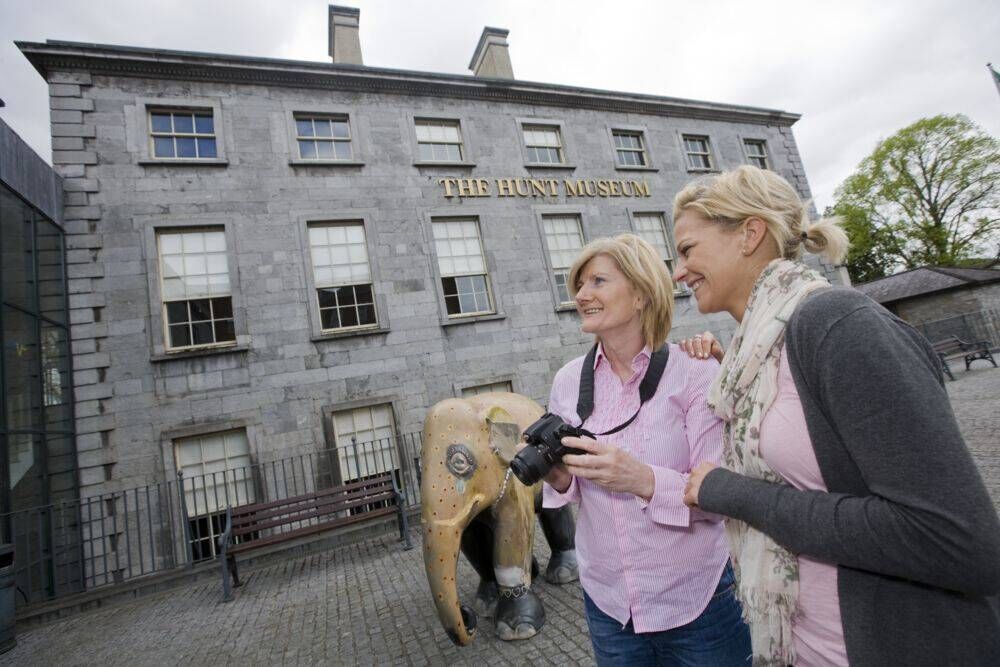 See great artworks by Picasso, Renoir and Yeats in The Hunt Museum, Limerick. 