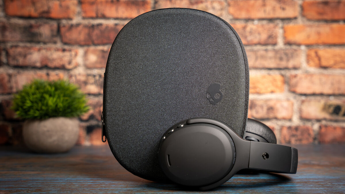 The Skullcandy Crusher ANC 2 come with a nice fabric case. Picture: Noel Campion.