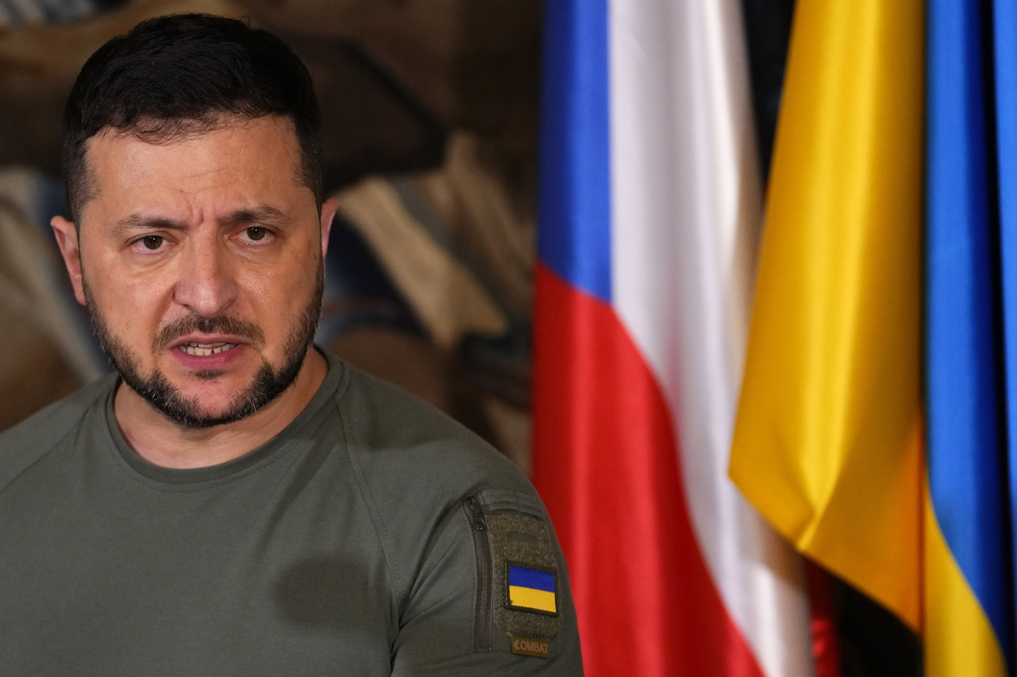 Zelenskyy draws support for Nato membership in Bulgaria and Czech Republic visits
