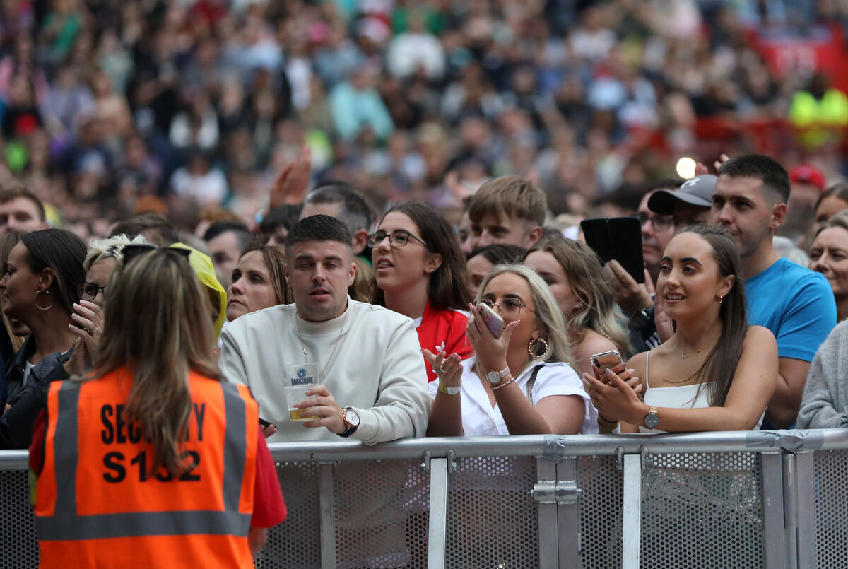  Fans at Dermot Kennedy at Thomond Park, Limerick.  Photo Sasko Lazarov/Photocall Ireland