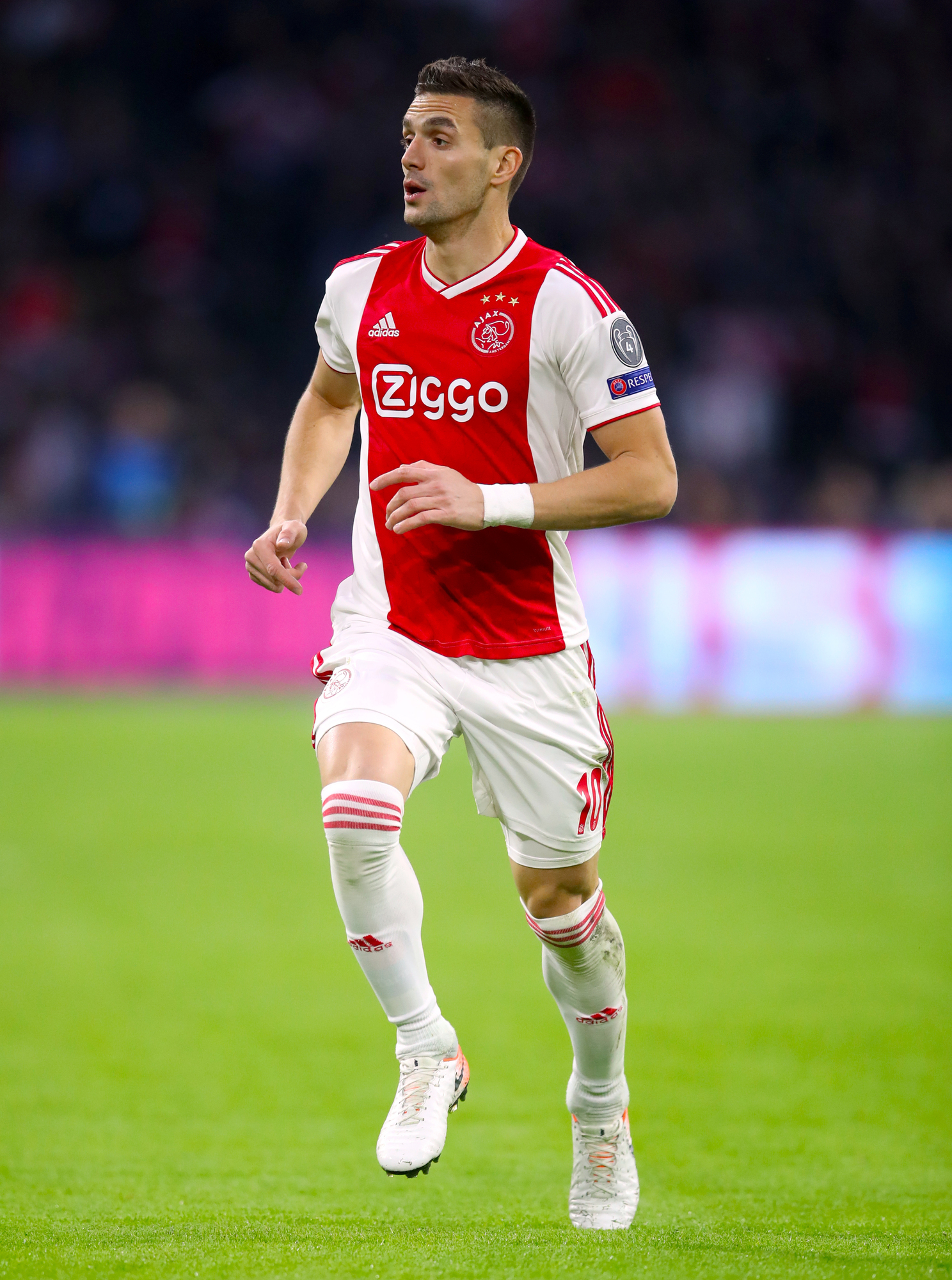 Dusan Tadic to leave Ajax upon request