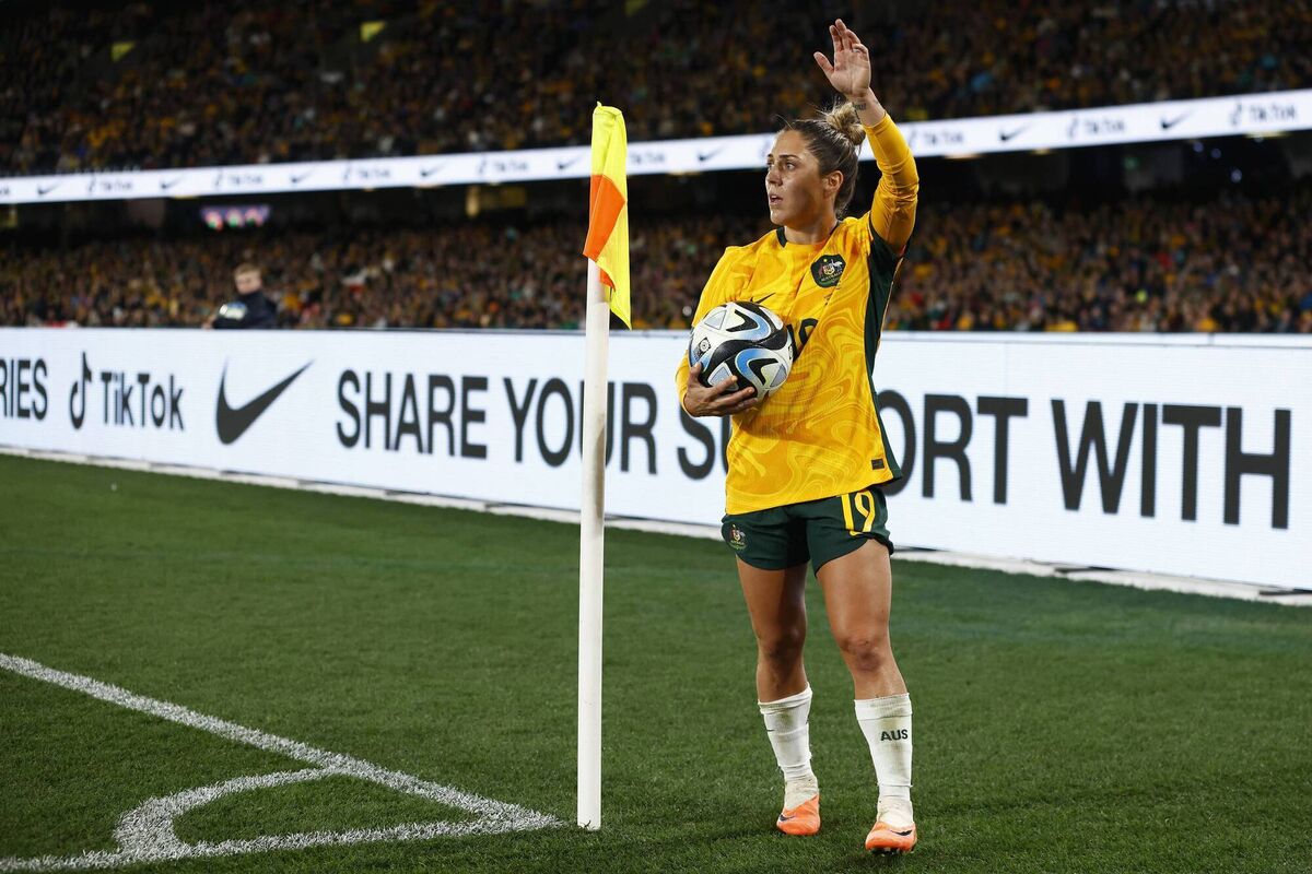 Gorry prepares to take a corner kick Gorry prepares to take a corner during an International Friendly match against France. Pic: Daniel Pockett/Getty Images