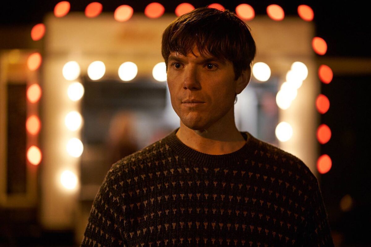 Dónall Ó Héalai in 2018 drama Foscadh - ar fháil saor in aisce ar Seinnteoir TG4