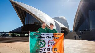 <p>Sarah Cunningham, from Monaghan, and Lauren Byrne from Dublin, pictured outside the Sydney Opera House. Pic Credit ©INPHO/Ryan Byrne</p>