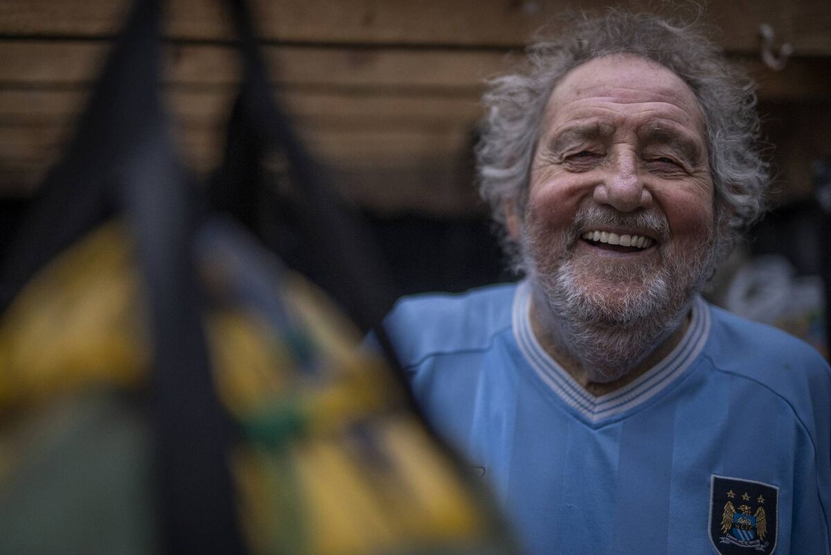 Super Agers RTÉ Tom Reeves aka Shaun Connors (83), Dublin, once a successful international comedian, this teetotaler keeps fit by running and boxing in his shed. Super Agers RTÉ Tom Reeves aka Shaun Connors (83), Dublin, once a successful international comedian, this teetotaler keeps fit by running and boxing in his shed.