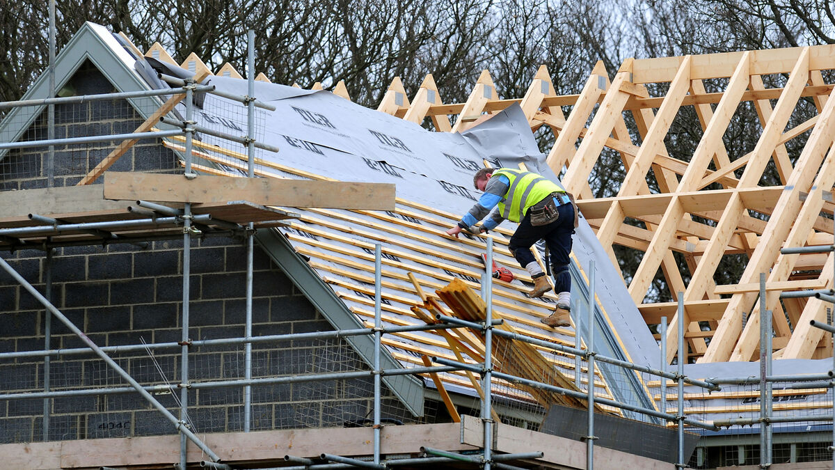 Annual new dwelling completions fell by 3.5% in the June quarter, new figures show - Vimarsana News