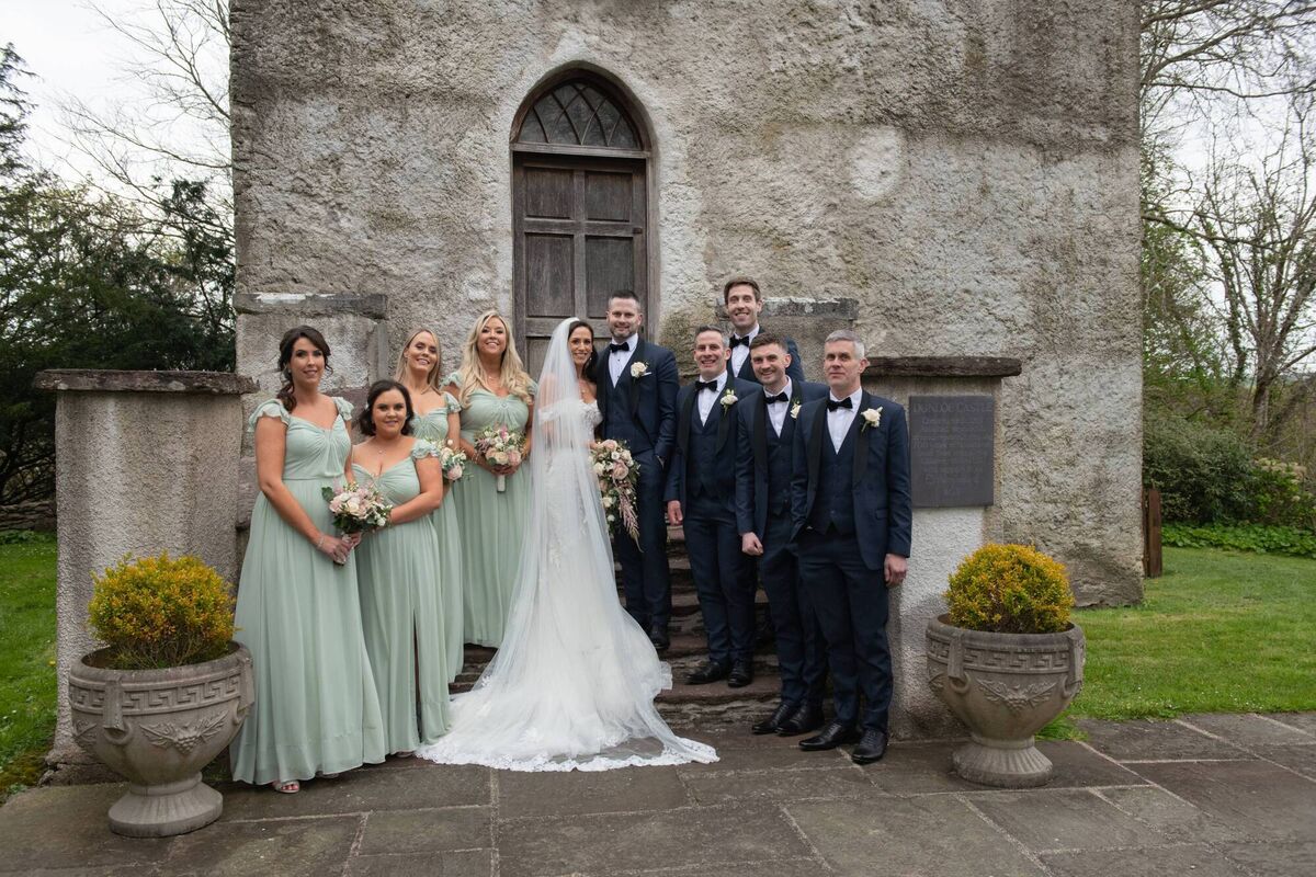 Laura Forde and Darren Carroll with their wedding party. Pictures: Micheál O’Sullivan Photography. Laura Forde and Darren Carroll with their wedding party. Pictures: Micheál O’Sullivan Photography.