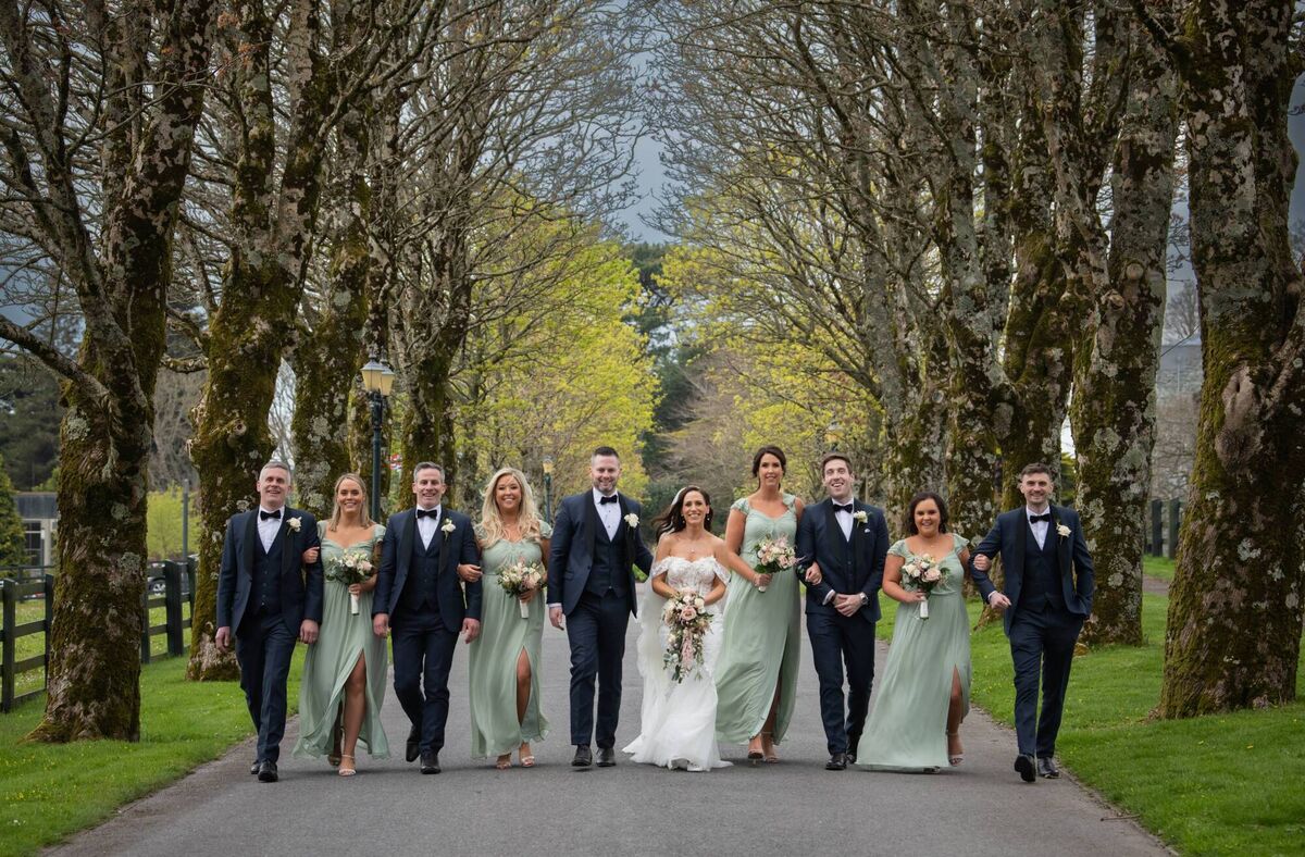 Laura Forde and Darren Carroll with their wedding party. Pictures: Micheál O’Sullivan Photography. Laura Forde and Darren Carroll with their wedding party. Pictures: Micheál O’Sullivan Photography.