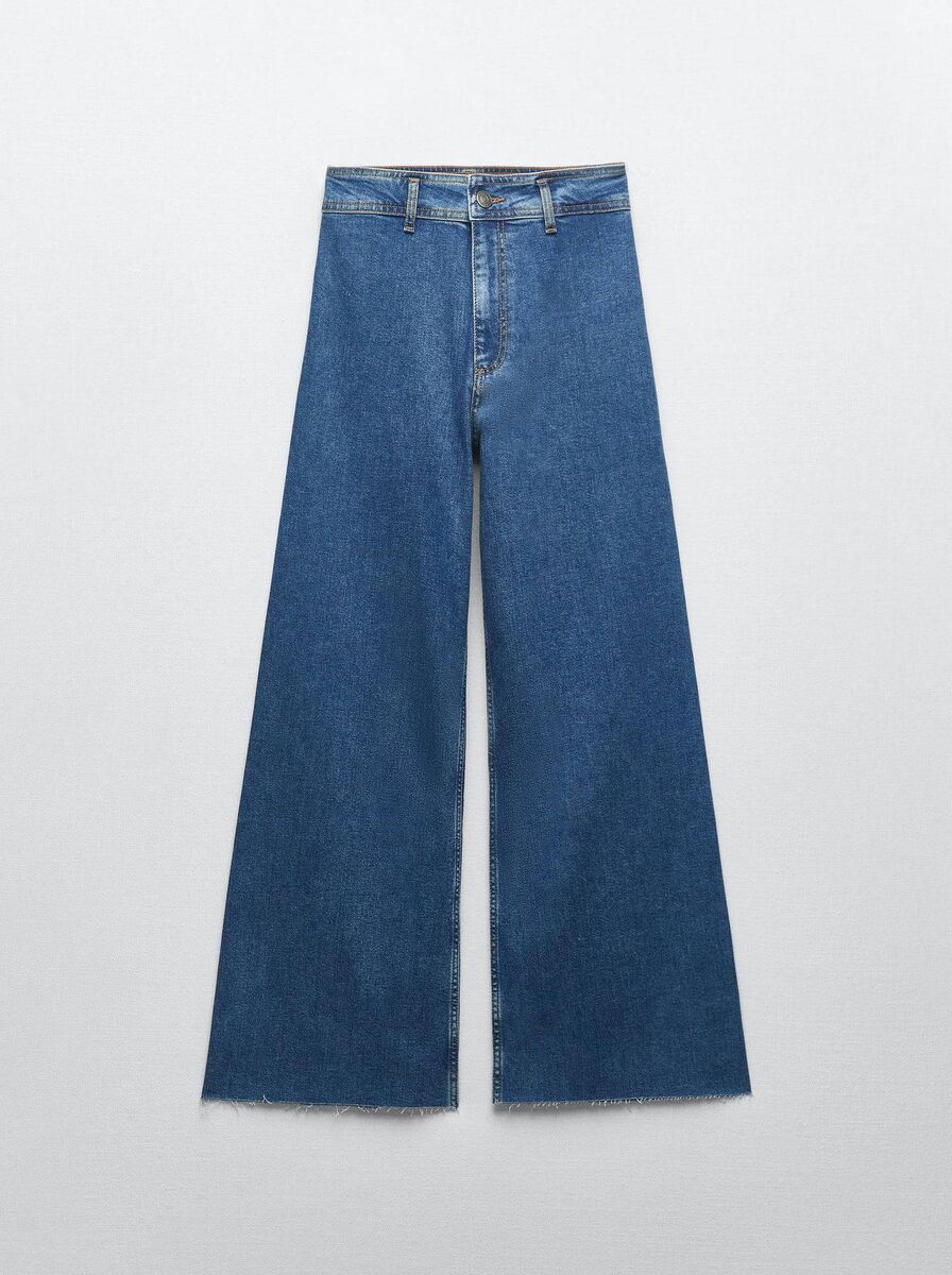 Flared Cropped Jeans, €39.95, Zara Flared Cropped Jeans, €39.95, Zara