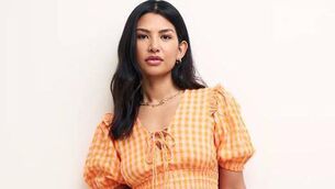 <p>Timeless gingham.</p>