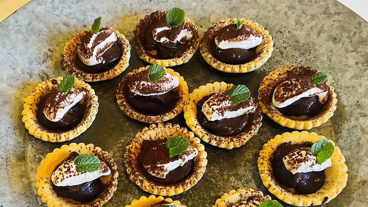 Rory Allen's Chocolate Tartlets with Whiskey-Drunken Prunes
