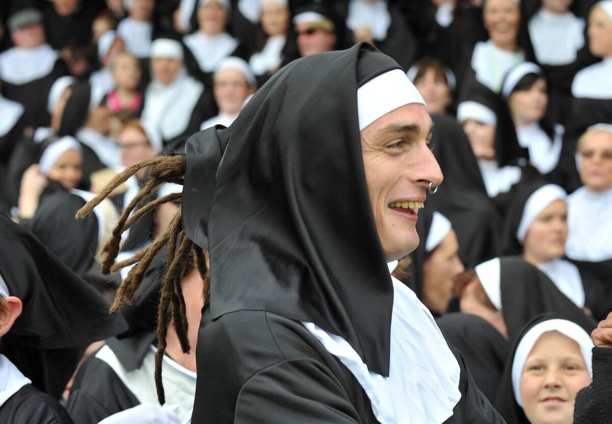 Robert Hackett among the 1,436 people dressed as nuns during Listowel's record-breaking Nunday in 2022. Picture: Dan Linehan Robert Hackett among the 1,436 people dressed as nuns during Listowel's record-breaking Nunday in 2022. Picture: Dan Linehan
