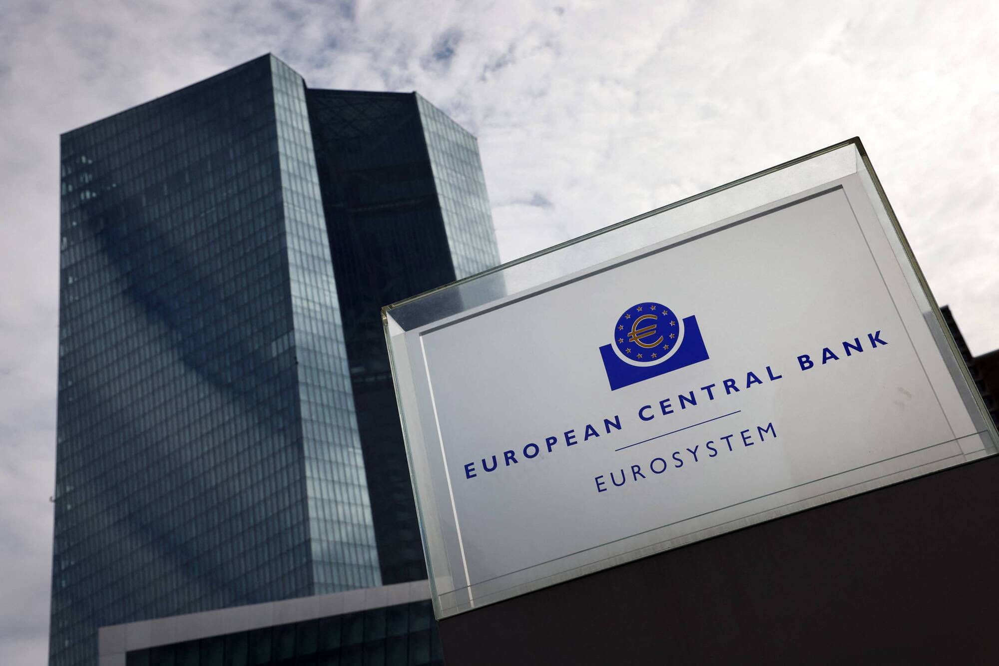 Irish shares join in Europe-wide sell-off as ECB rate hike worries return