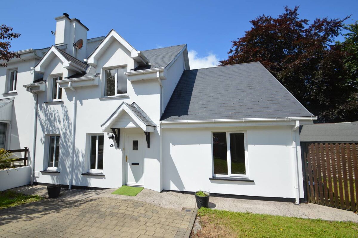 4 The Courtyard, Whitegate