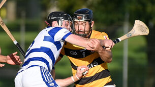 <p>PERFECT PERFORMANCE, BUT...: Inniscarra's Sean Sheehan keeps possession under pressure from Na Piarsaigh's Eoin Moynihan, during their Senior AHC clash at Ballincollig. Pic: David Keane.</p>
