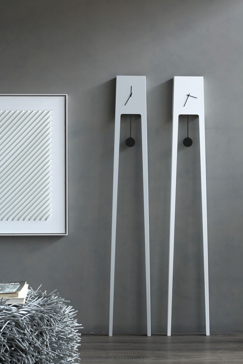 A long case-clock clipped of everything you would expect, Tiuku, €300.