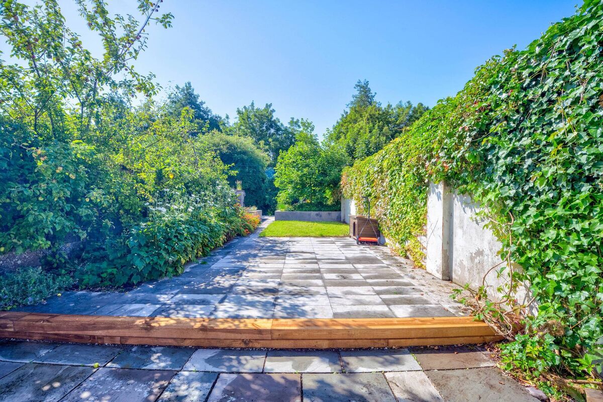 Landscaped rear garden