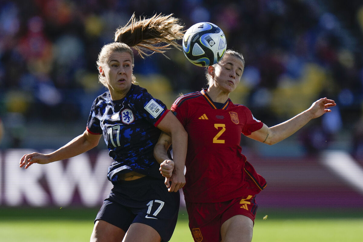 Netherlands' Victoria Pelova, left, and Spain's Ona Batlle compete for the ball during the Women's World Cup quarterfinal soccer match. Pic: AP Photo/Alessandra Tarantino