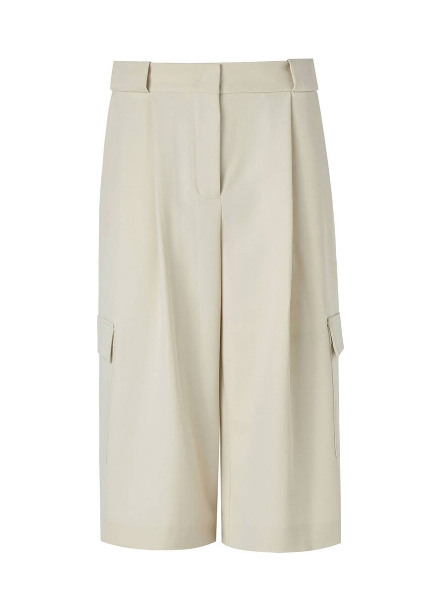 Pleated cargo shorts, Mango, €55.99