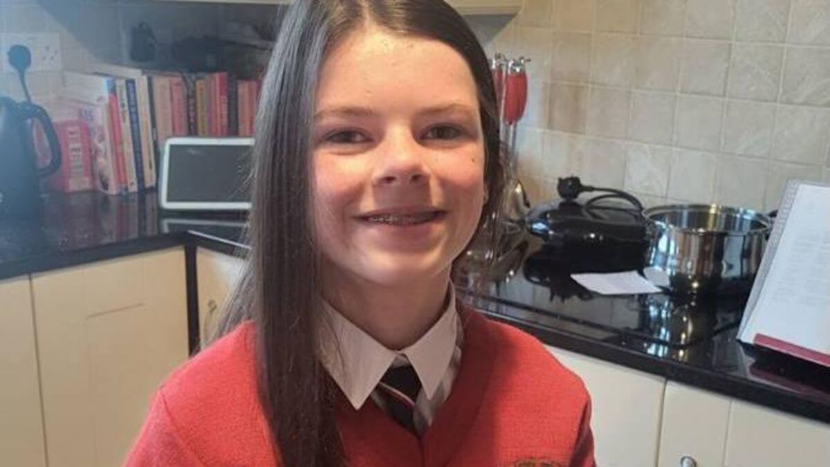 Autism campaigner Cara Darmody becomes youngest person to pass Leaving Cert maths - Vimarsana News
