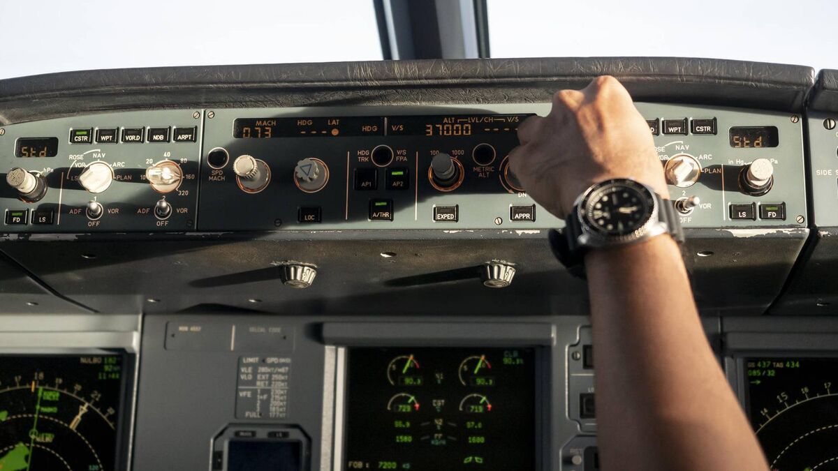 Deadly fatigue: 75% of pilots say they fell asleep at the controls in the previous month - Vimarsana News