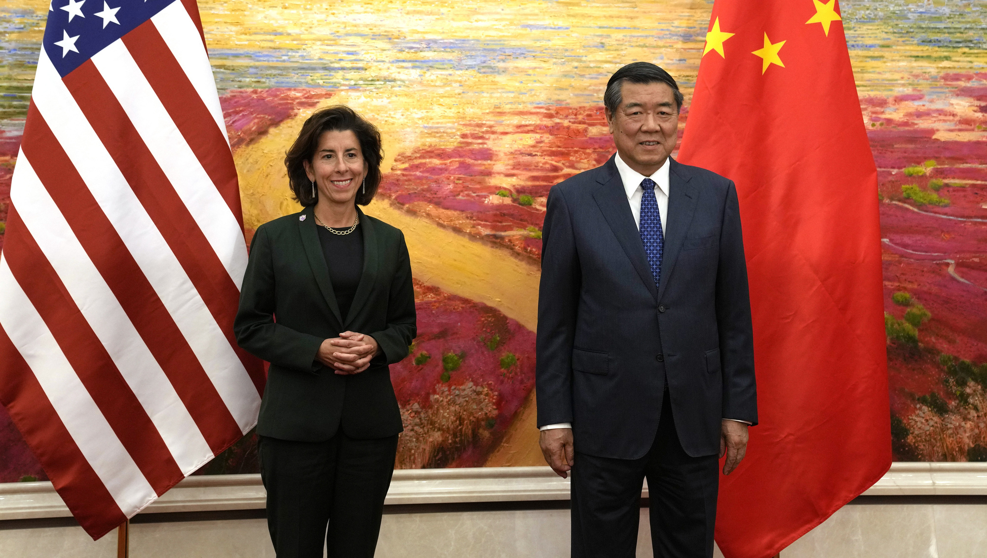 Chinese official tells US commerce secretary he is ready to improve co-operation