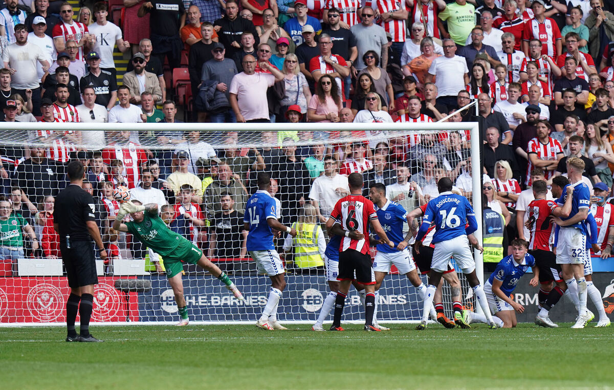 Everton goalkeeper Jordan Pickford makes a save late in the game. Photo credit: Danny Lawson/PA Wire.