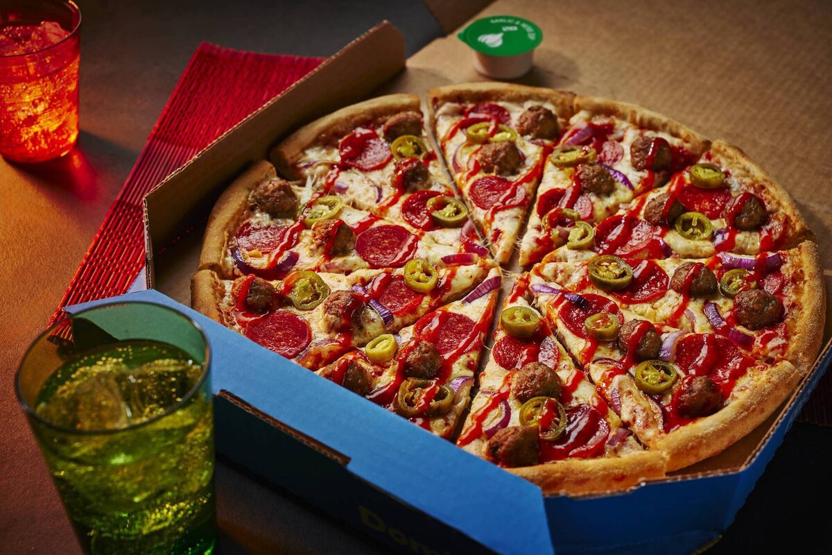 Domino's The Ultimate Spicy Meatball pizza Domino's The Ultimate Spicy Meatball pizza