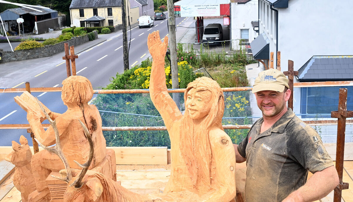  John Hayes of Special Branch Carvers.