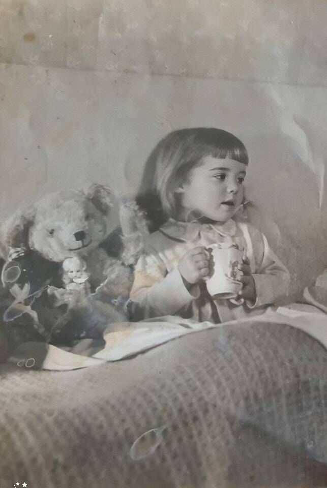  Elly Lucy O’Shea moved to the UK as a child before later relocating to Cork where she started the missing pet helpline.