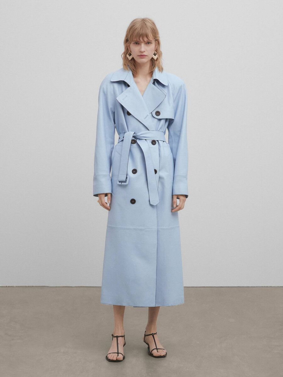 LEATHER FOREVER: Nappa leather trench, Massimo Dutti Studio, €449 LEATHER FOREVER: Nappa leather trench, Massimo Dutti Studio, €449