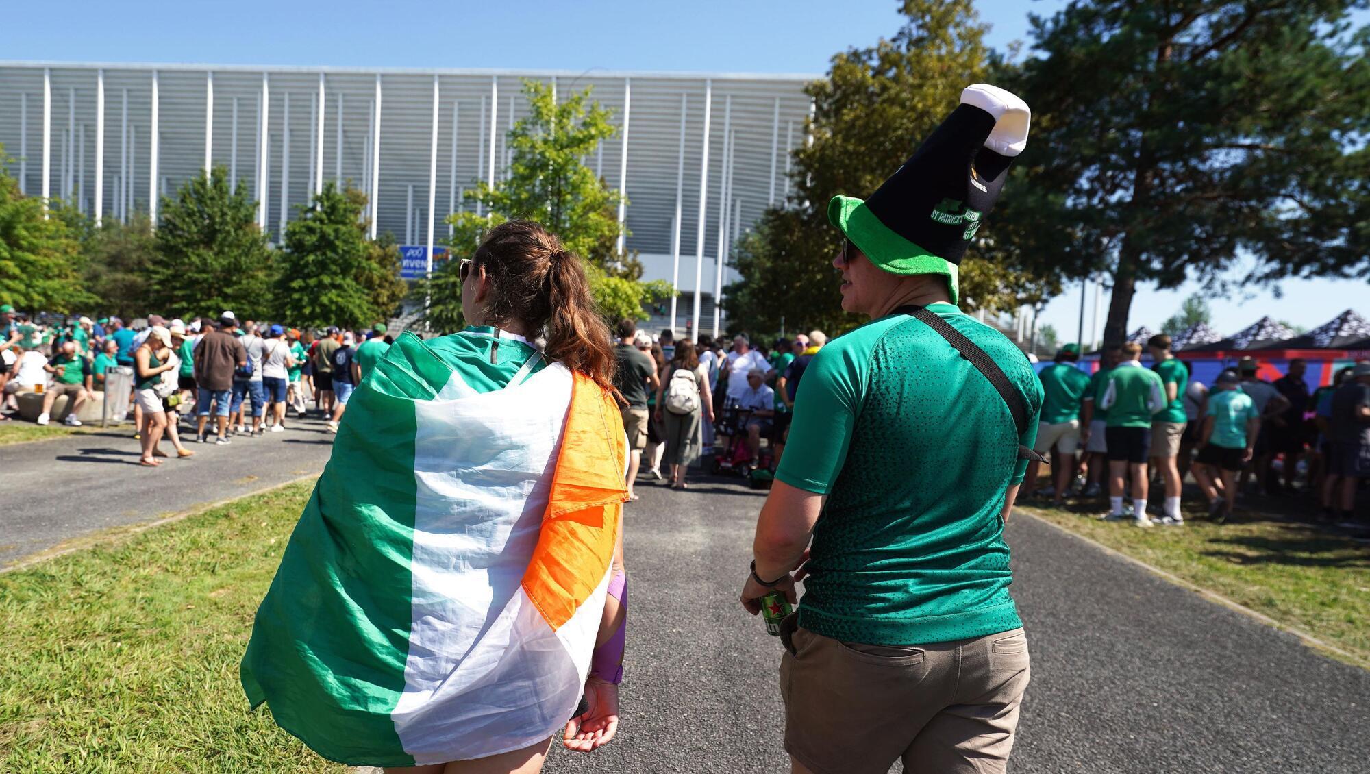 LARGE QUEUES: Irish supporters left stranded outside the Stade de Bordeaux as the game kicked off. Pic: David Davies/PA Wire.