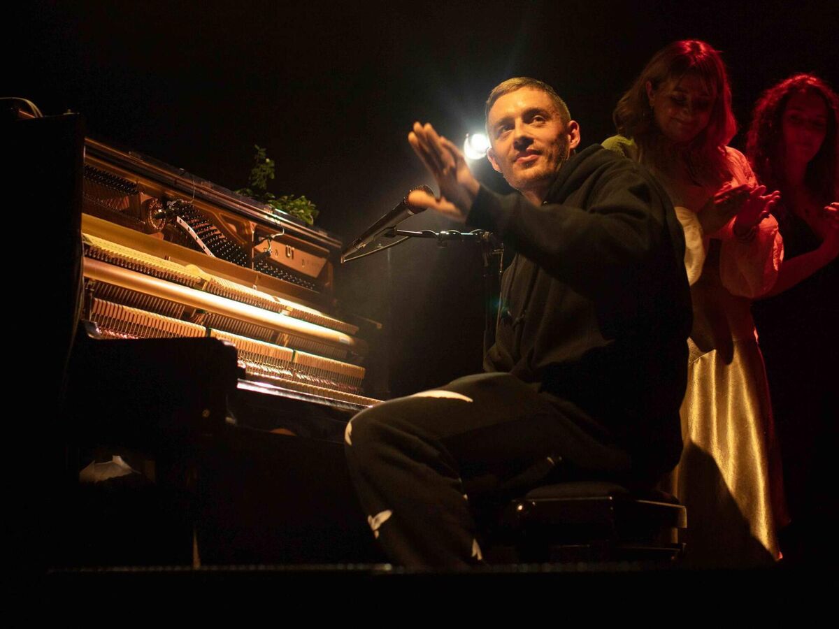  Dermot Kennedy joins Ye Vagabonds on stage at  Cork Opera House for Sounds From a Safe Harbour festival. Picture: Bríd O’Donovan
