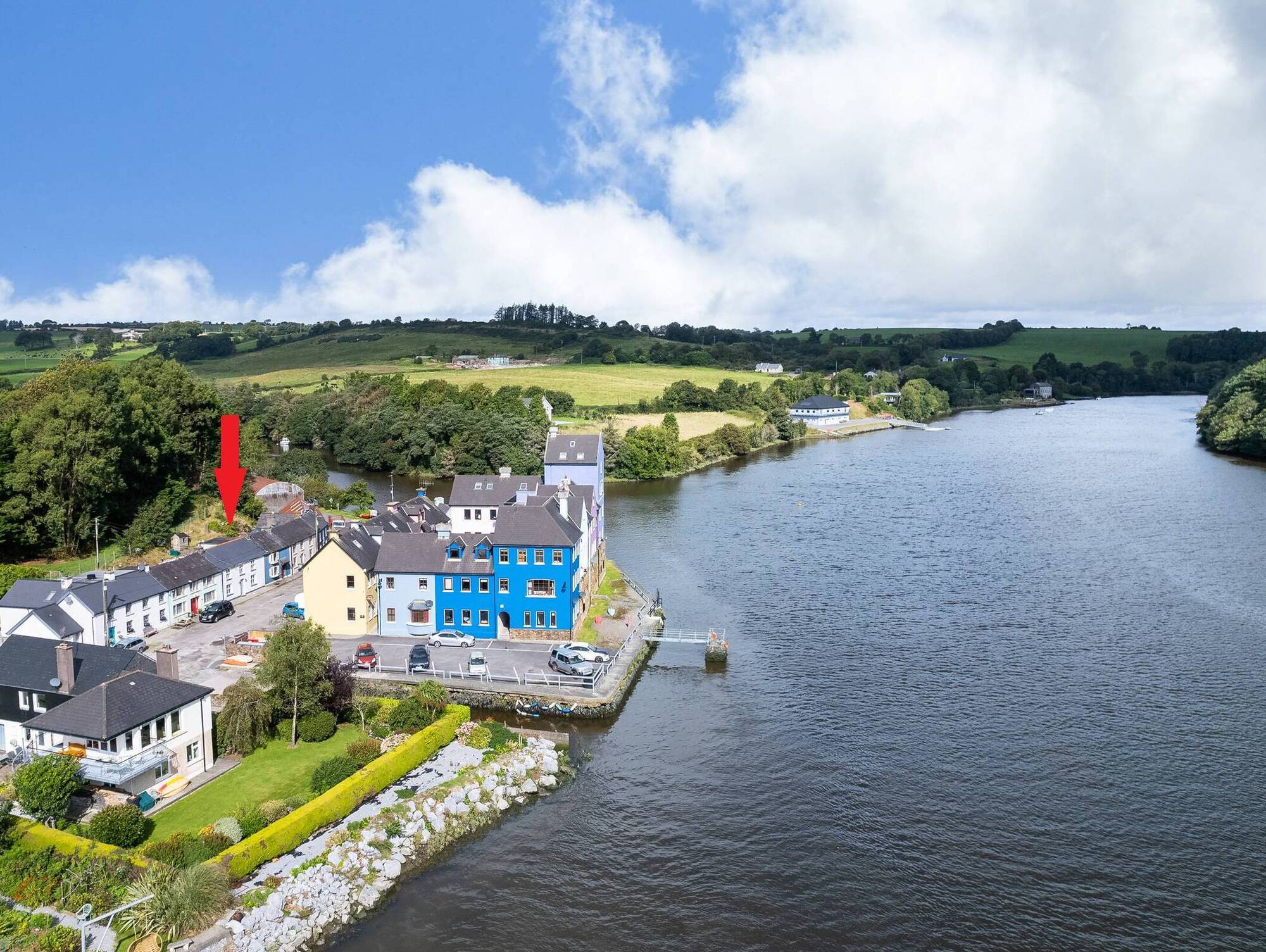 You won't be stuck for dramatic words at €285k riverside 'Hamlet'