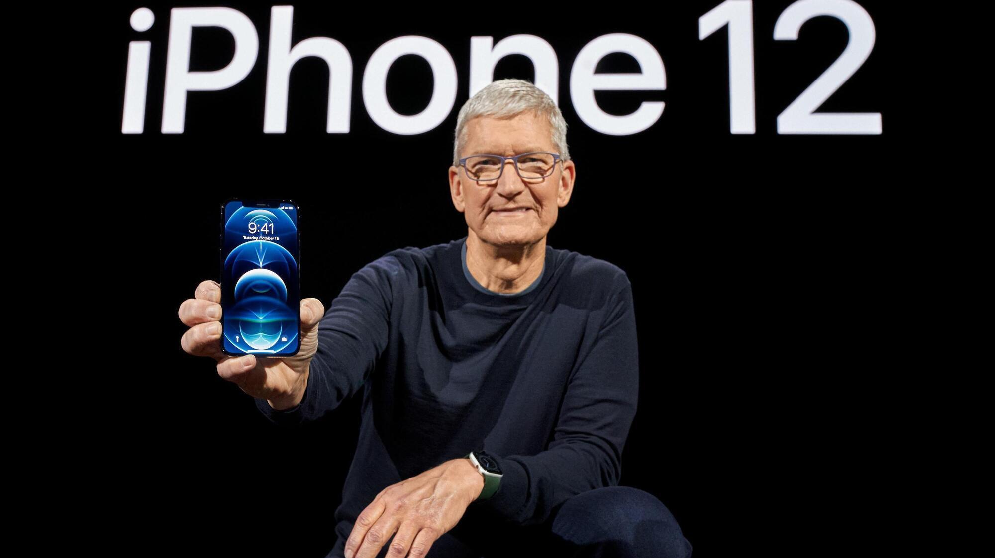 Apple moves to defuse French dispute over iPhone 12 radiation levels