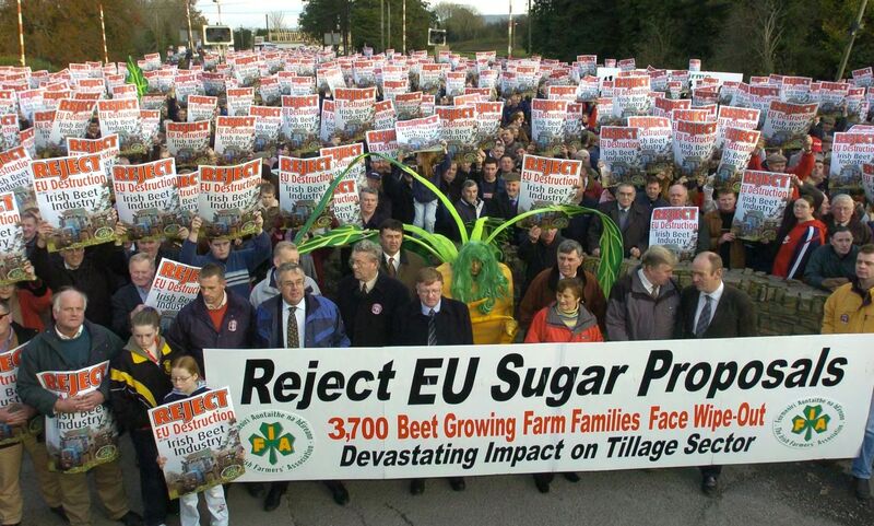 Beet growers and farmers protesting outside the sugar factory in Mallow, Co. Cork in 2005. Picture Dan Linehan Beet growers and farmers protesting outside the sugar factory in Mallow, Co. Cork in 2005. Picture Dan Linehan